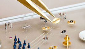 温州积家指定维修门店打开表壳